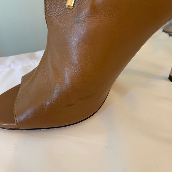 Authentic Jimmy Choo Memphis Booties in brown. Size 39. Very gently worn. - Picture 8 of 11